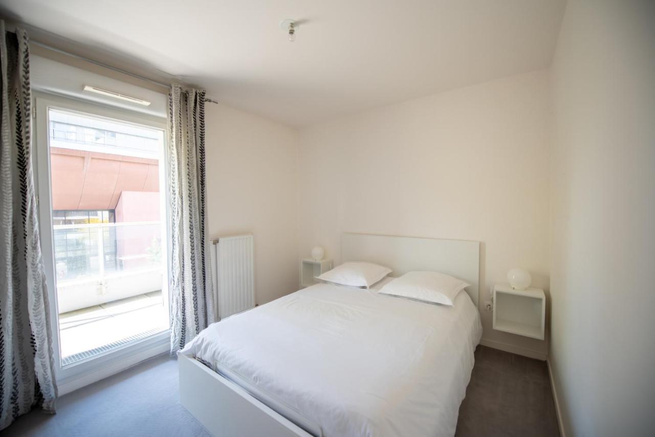 Appartements De 2 Ou 3 Chambres A 40 Minutes De Paris Courcouronnes Luaran gambar